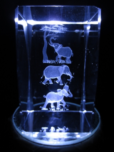 3D Laserblock mit 3 Elefanten und einem Baum