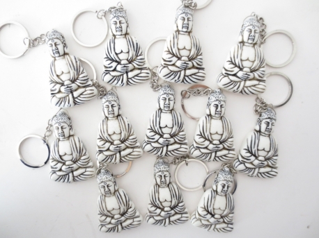 Meditations-Buddha Schlüsselanhänger weiß