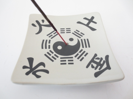 Räucherstäbchenhalter Schwarz Porzellan mit Yin Yang und Jin Shui Tu und Hao