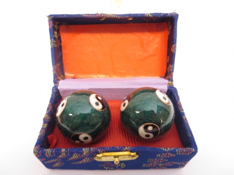 Meridiankugeln grün mit Ying Yang