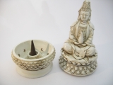 Guanyin incense/conesburner weiß