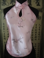 Chinesisches Shirt mit Öffnung und Blumen (rosa)