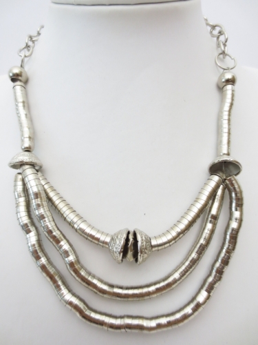 Metallkette mit 3 Reihen mit Perle